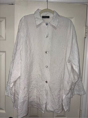 Transparente White Textured Button-Front Women's Shirt